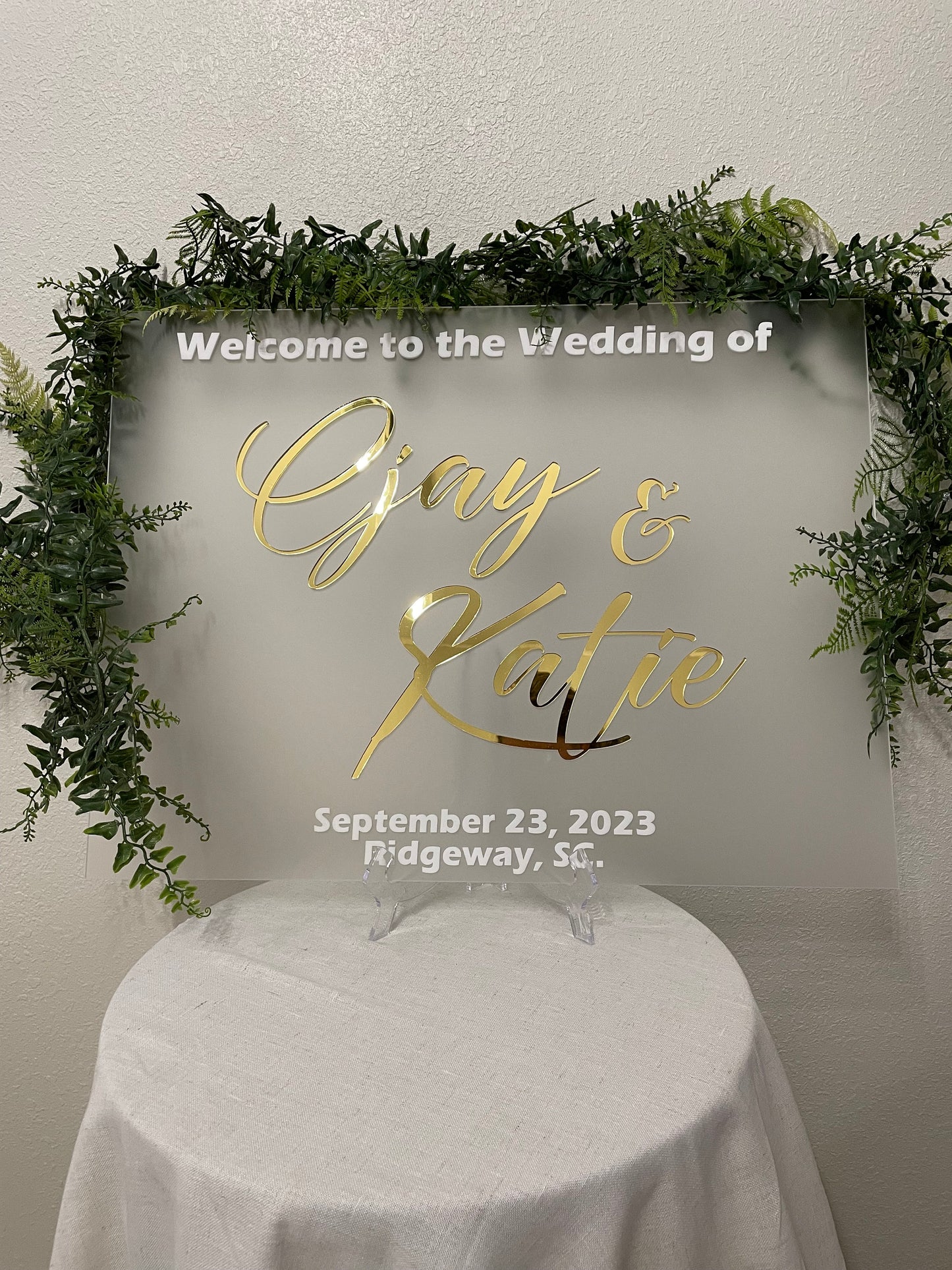 Frosted Acrylic Wedding Welcome Sign, 3D Raised Lettering, Custom Entrance Sign, Personalized Bride and Groom Sign