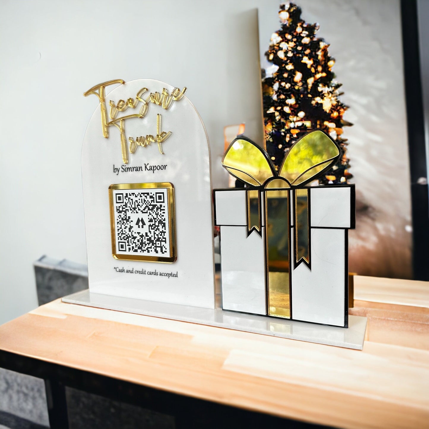 Single QR Code Custom Sign with Present Box