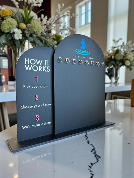 Double Arch Chain Display