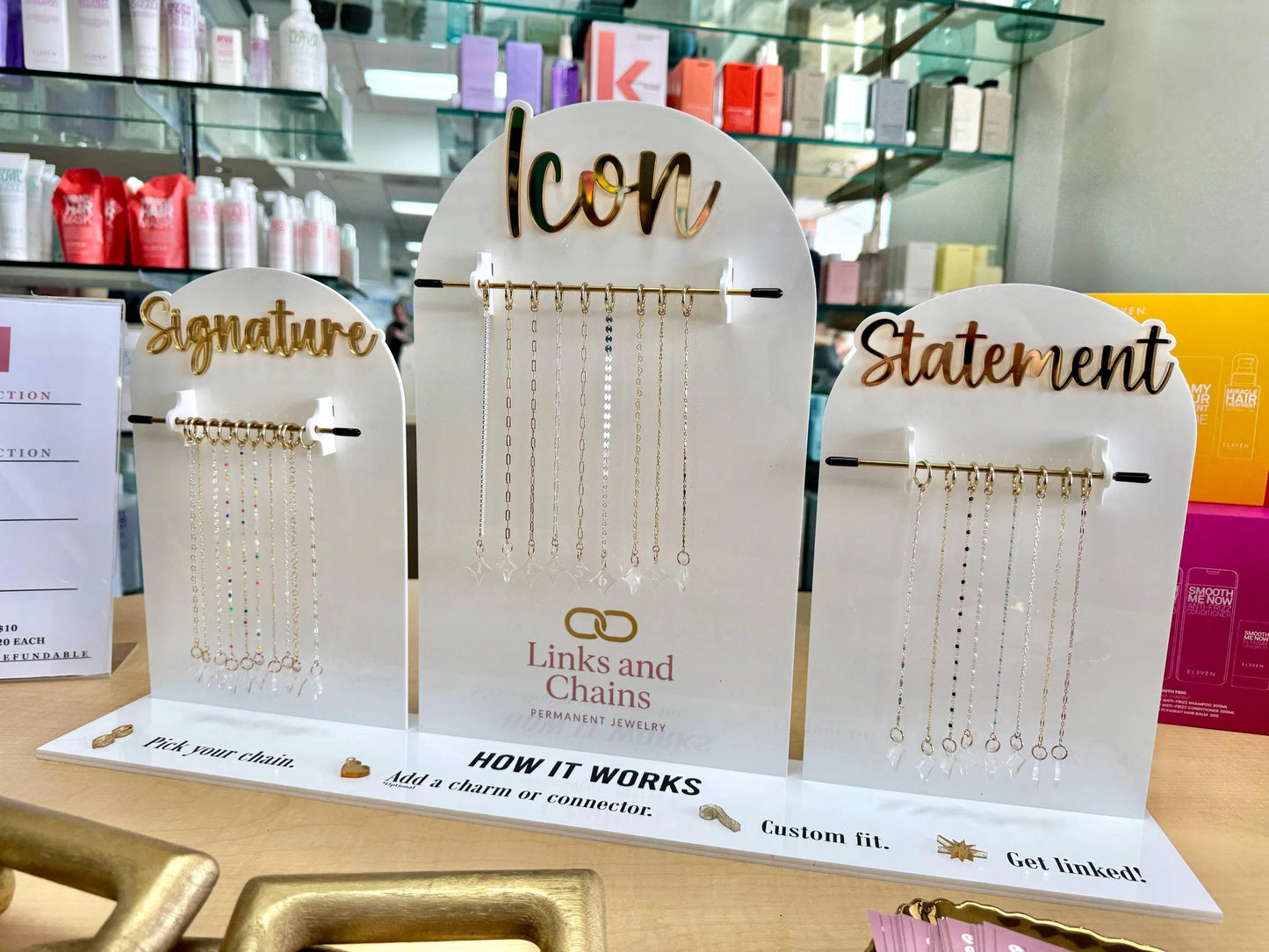 Arched Acrylic Permanent Jewelry Display Stand for Pop-Up Booths